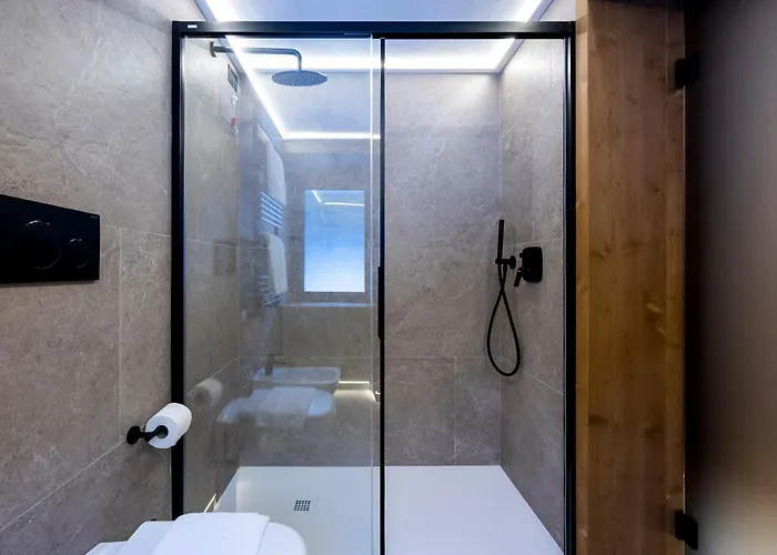 Miralago Szálloda 2*