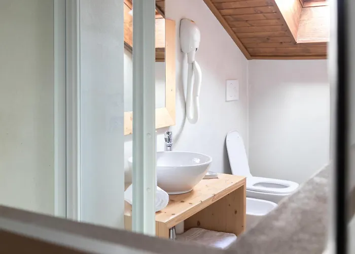 호텔 Miralago 미주리나