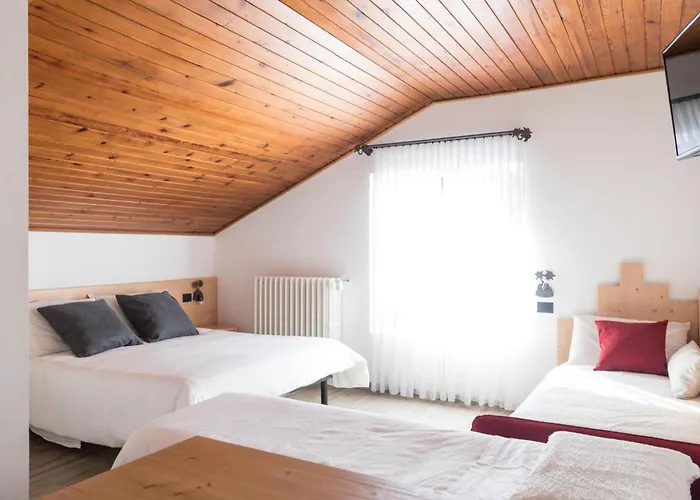 Miralago Szálloda 2*