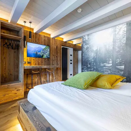 Miralago Hotel