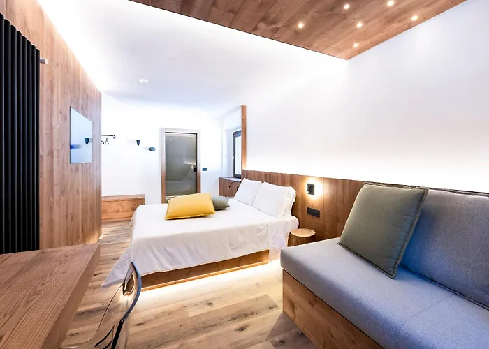 Miralago Hotel